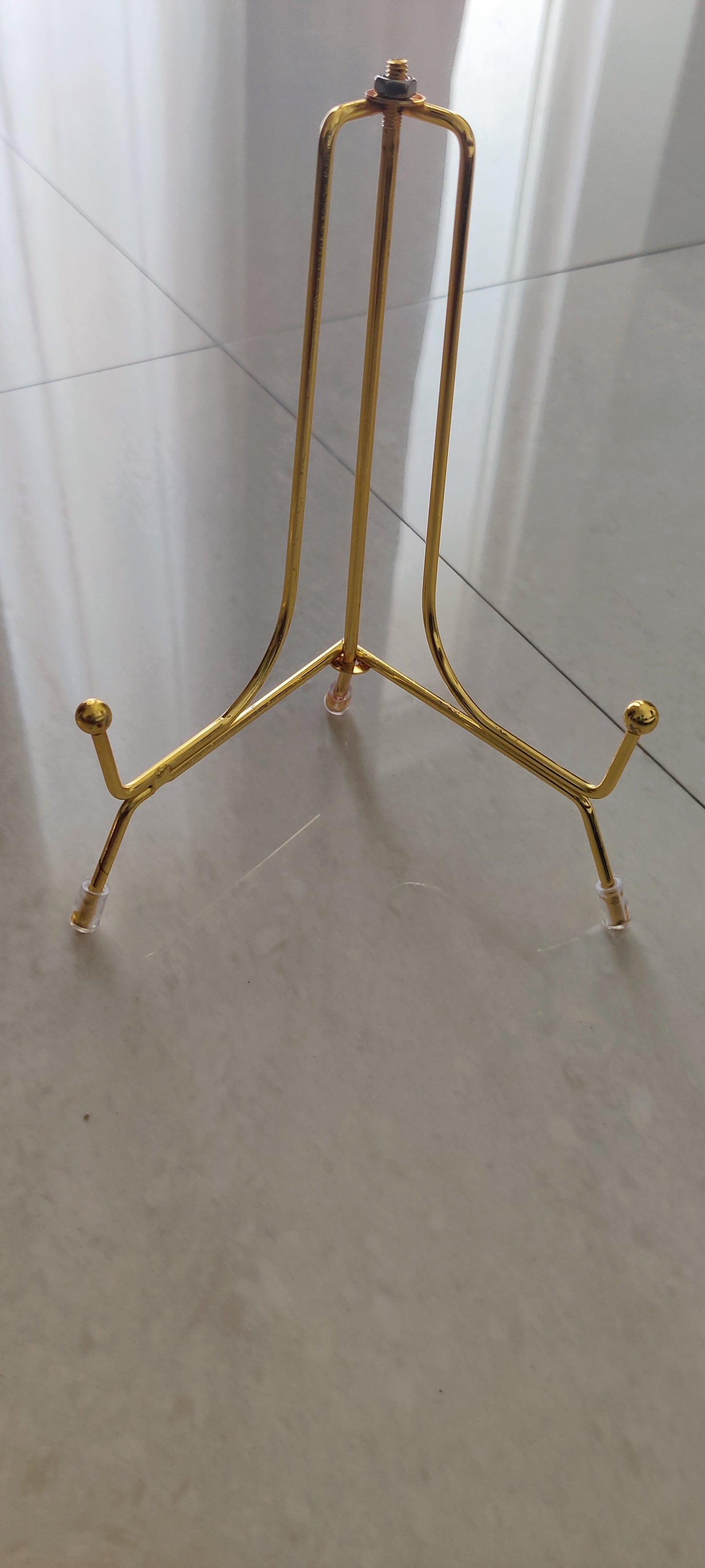 6 Inch Foldable Metal Stand with Cap