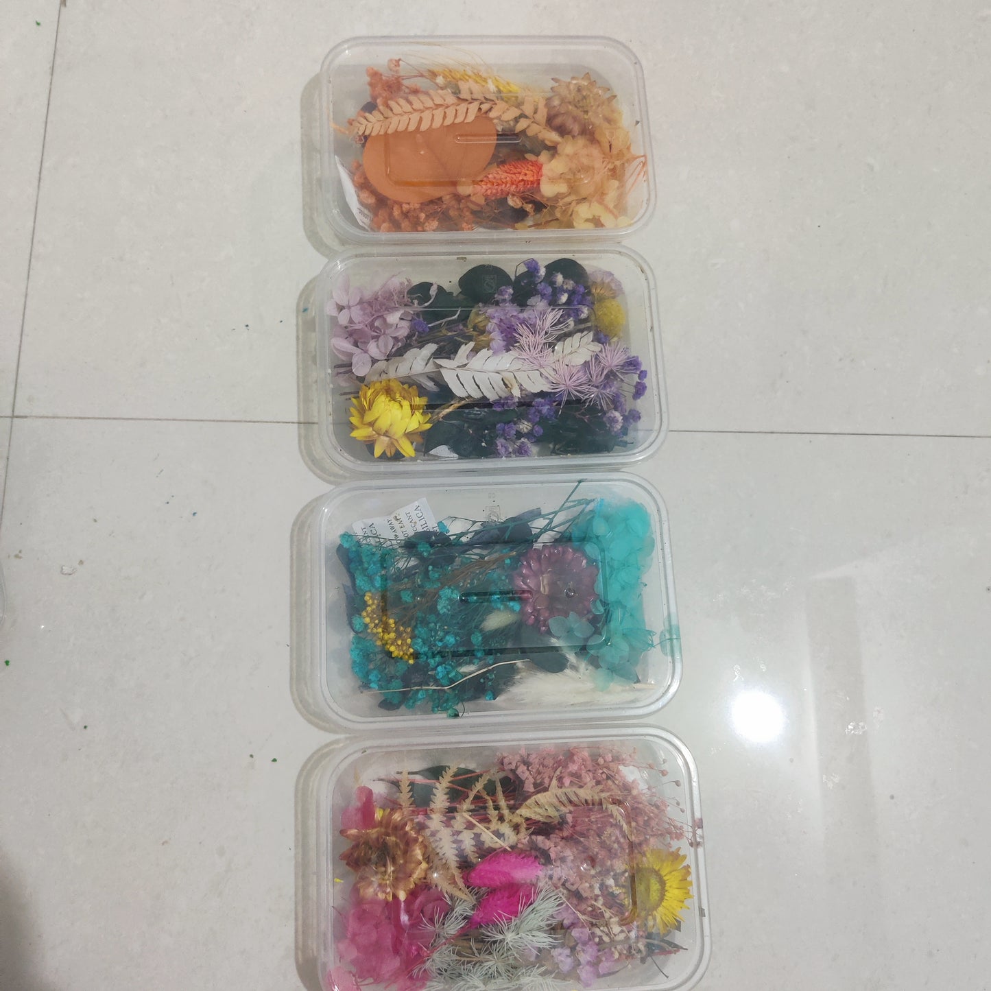 Random colour flower box
