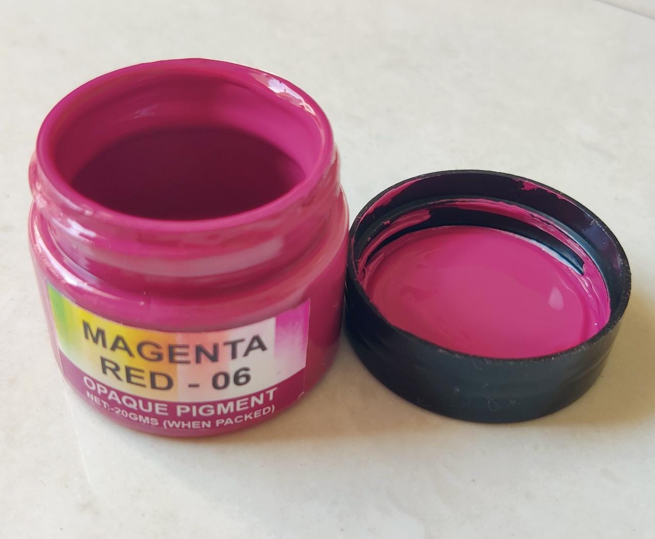 Magenta Red Pigment